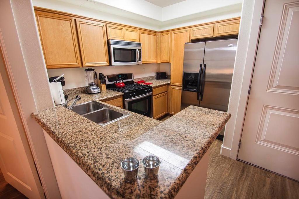 Aparthotel The Grove Penthouse 3 Bdrm 3 Bath Los Angeles
